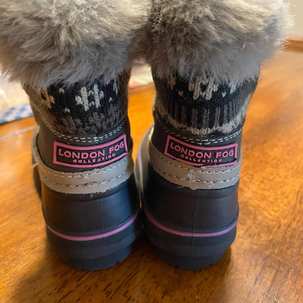 London fog collection  toddler size 5‎  Stylish Winter snow Boots with Fur Trim